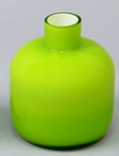 Ваза скляна Monophonic Chromatic flask 11см Зелена