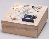 Деревянная шкатулка "Шарлотта Швея", 13x13x5см