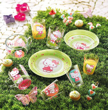 Дитячий набір Luminarc Hello Kitty Sweet Pink 3 предмети: кружка, тарілка, стакан