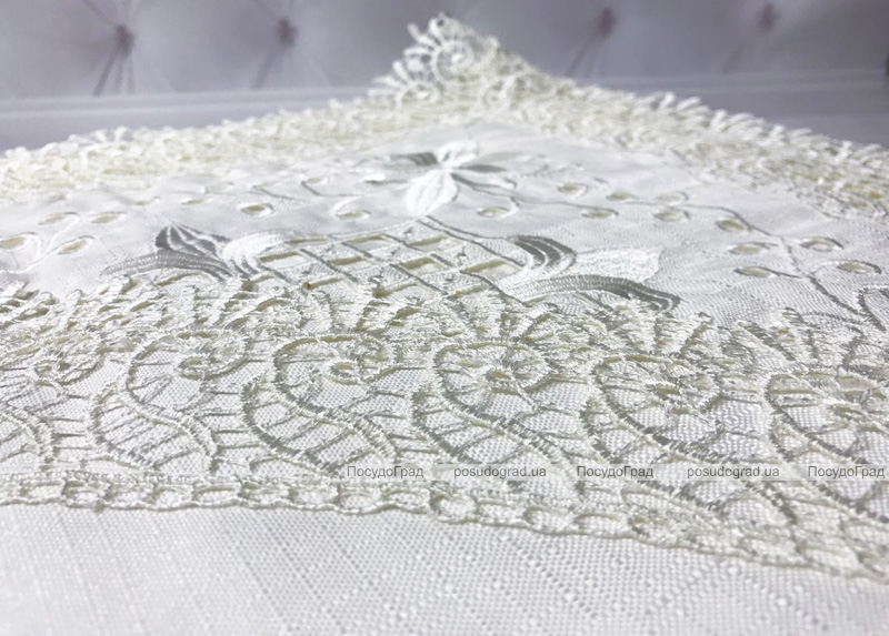 Скатертина Isadora Sumeya White 160х220см з мереживами і декоративною вишивкою, біла